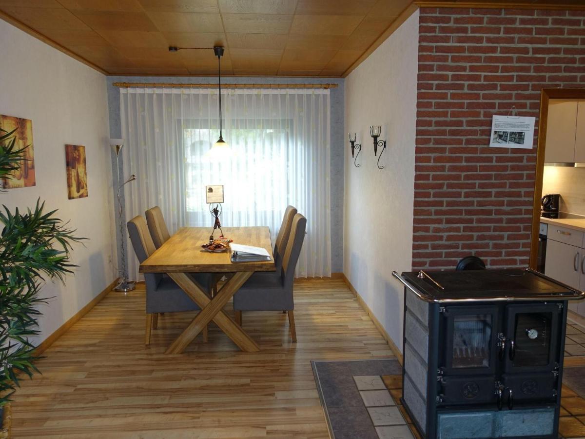 Idyllic Bungalow In Feusdorf With Forest View Exteriör bild